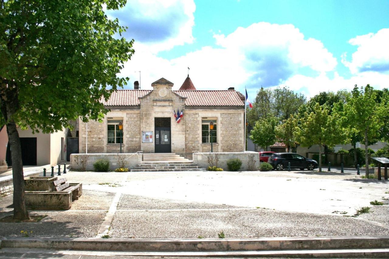BonAbri Vacances - Chambres d'hôtes Chazelles (Charente) Exterior foto
