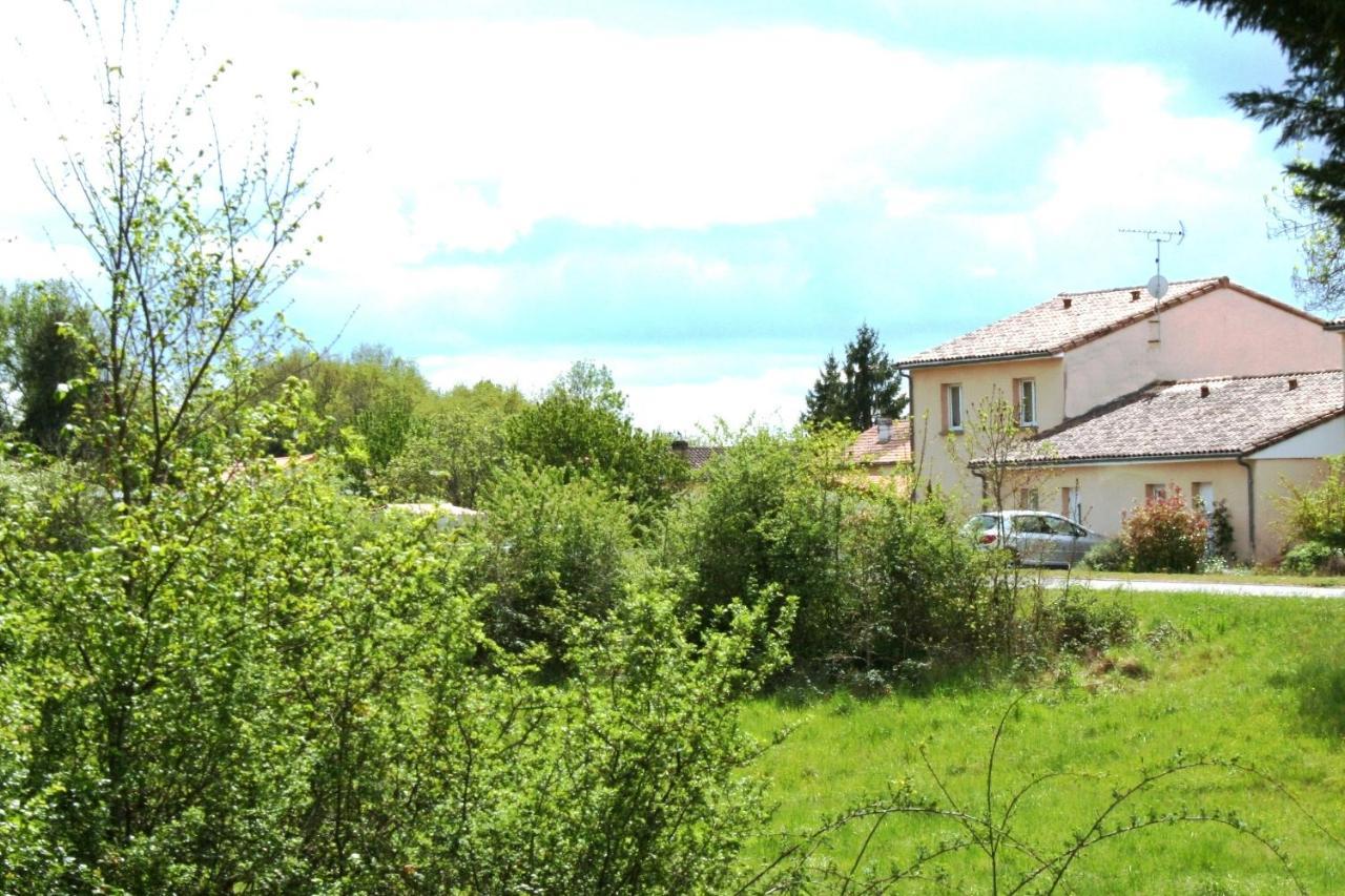 BonAbri Vacances - Chambres d'hôtes Chazelles (Charente) Exterior foto