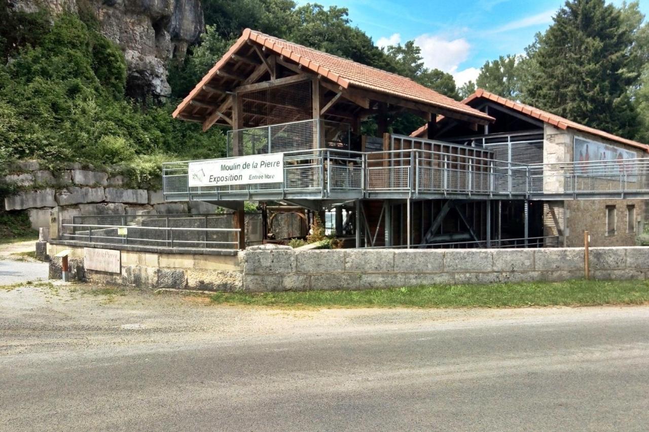 BonAbri Vacances - Chambres d'hôtes Chazelles (Charente) Exterior foto